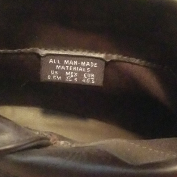 Shoes - Picture 5 of 5